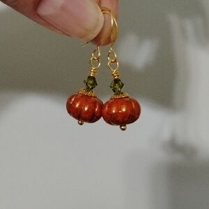 🎃Hand Crafted Pumpkin Earrings With Swarovski Crystals🎃